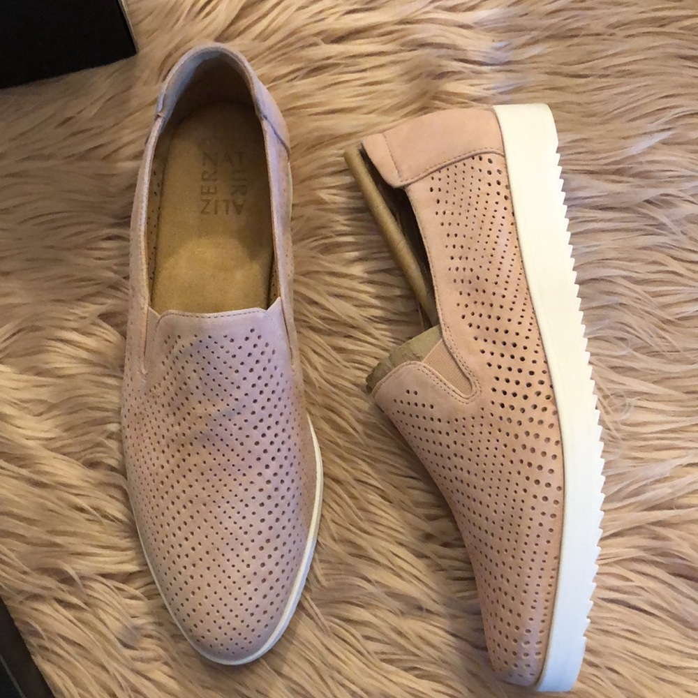 new Naturalizer Women's Bonnie Slip-ons Loafer - Picture 9 of 15